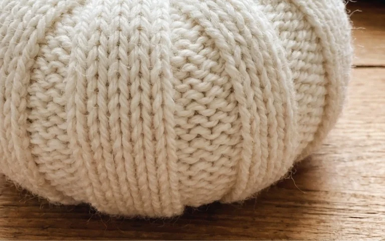 How to Hand Knit a Pumpkin